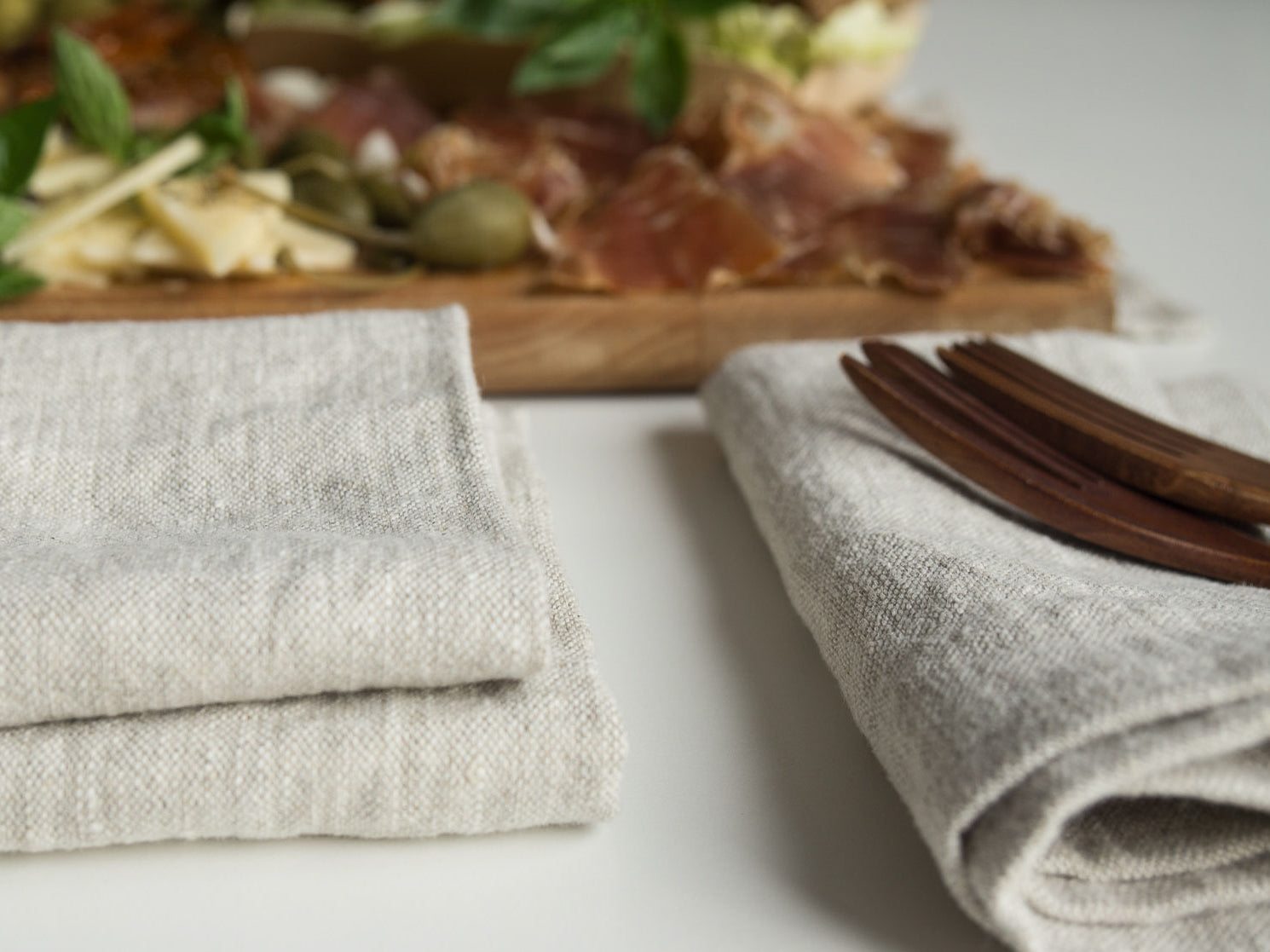 Linen Napkins with served Charcuterie Board