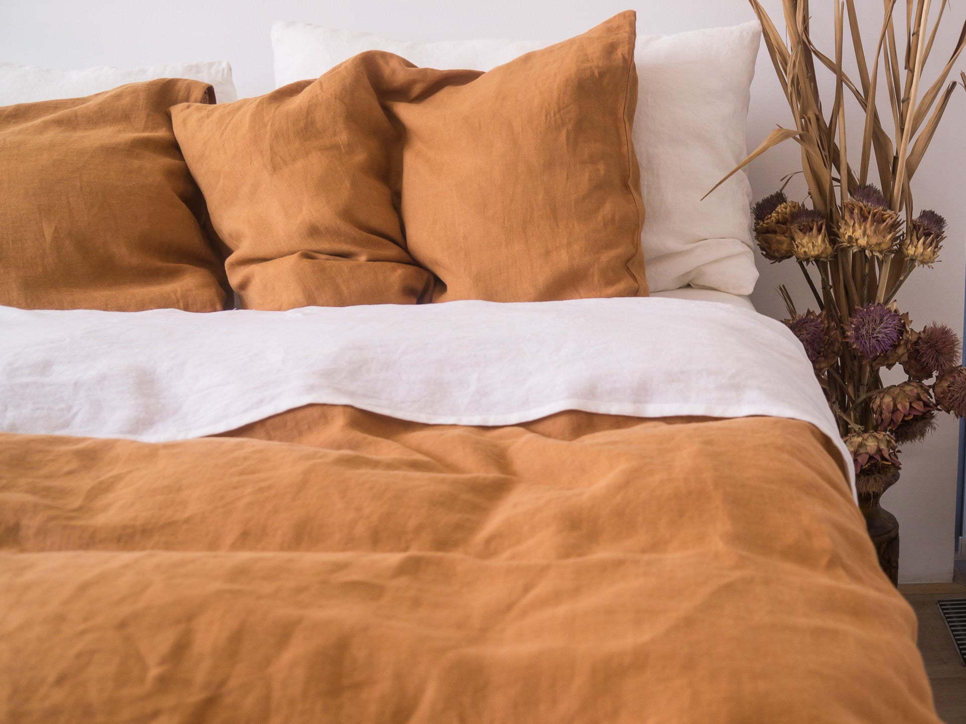 Terracotta and Off White linen bedding - Flat Sheet, Pillowcases and Duvet cover by Lagodie Home